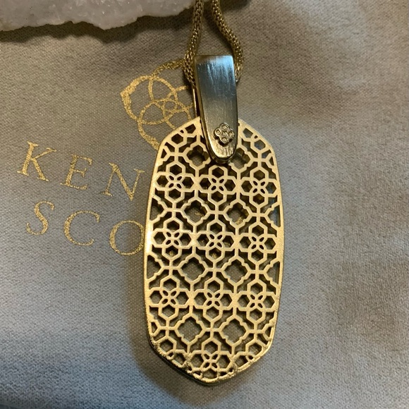 Kendra Scott Gold Aragon Adjustable Pendant Necklace - Picture 4 of 5